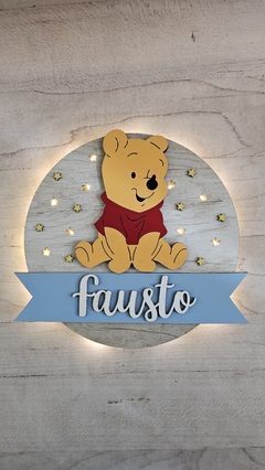 Cartel de nacimiento con luz - winnie pooh 2