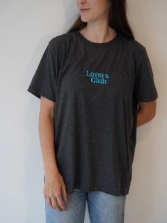 REMERA LOVERS CLUB - DARK GREY