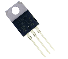 C.I. UA 7805 - UA7805 - REGULADOR DE TENSÃO na internet