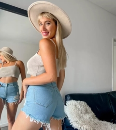Short Jean Mujer Rigido Desflecado Tiro Alto Talle 38 A 46 (410) en internet