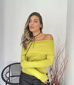 Remera Cuello Bote Hombros Descubiertos Modal Paisanita Dama (404) - comprar online