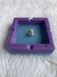 Cama do gatinho borda roxa na internet