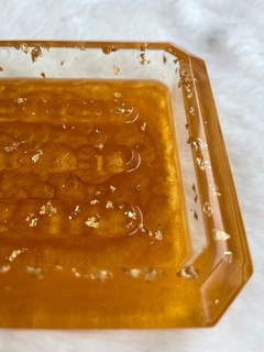 Saboneteira Gold na internet