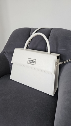 Cartera Ara Blanca en internet