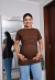 Blusa Gestante e Amamentação Transpassada Assimétrica Manguinha Marrom REF: NB1