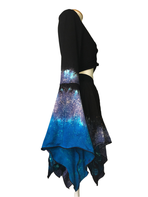 Blusa Cropped Witch Cosmic Mai - comprar online