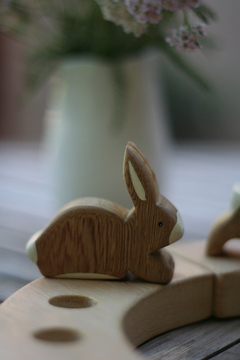 Liebres de madera - comprar online