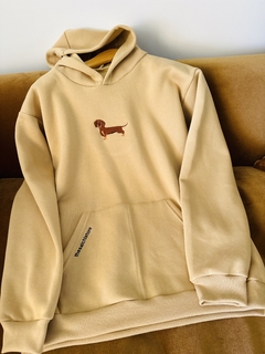SALCHIBUZO oversize beige de perro marrón/negro. en internet