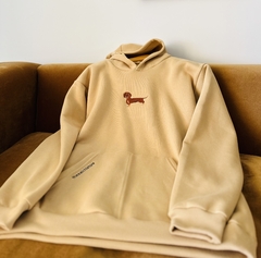 SALCHIBUZO oversize beige de perro marrón/negro. - tienda online