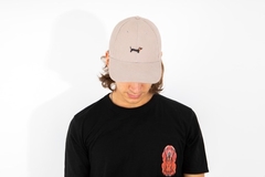 Gorra beige salchi negro - comprar online