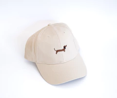 Gorra Beige Salchi Marrón. en internet