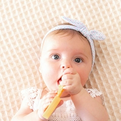 Mordillo vainilla - naranja - KAMIRO BABY SHOP