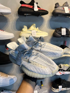 Yeezy Boost 350 Static na internet