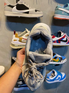 Yeezy 700 V2 Static - ZER013 Outlet