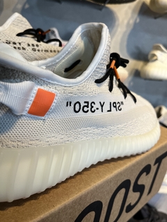 Imagem do Yeezy Boost 350 V2 Off-White