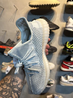 Yeezy Boost 350 V2 Cloud White