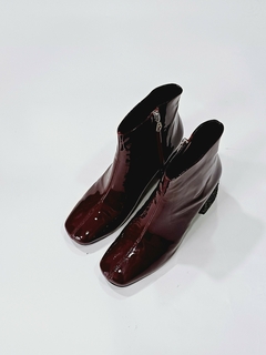 BOTAS VITAMINA 38 BORDO CHAROL - comprar online