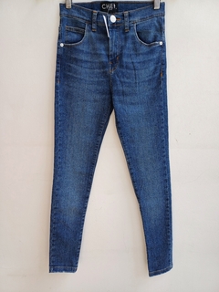 JEAN SKINNY CHER 24 CON BOLSILLO BLANCO
