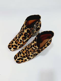 BOTAS JAZMIN CHEBAR 39 en internet