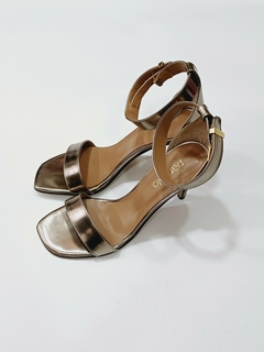 SANDALIAS PARUOLO COBRE 40 - tienda online