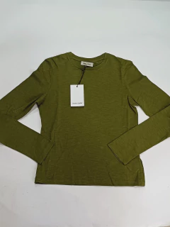REMERA JAZMIN CHEBAR T1 en internet