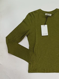 REMERA JAZMIN CHEBAR T1 - SECONDMODEVINTAGE
