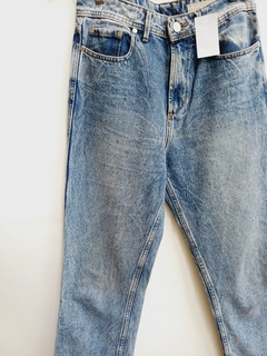 JEAN JAZMIN CHEBAR MOM 24 - comprar online
