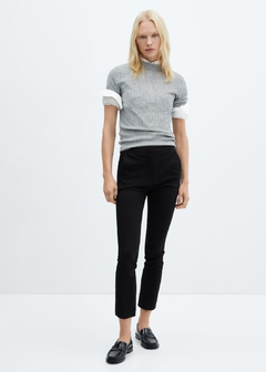 PANTALON LEGGINS AKIABARA NEGRO 1