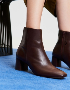 BOTAS MISHKA BORDO 39