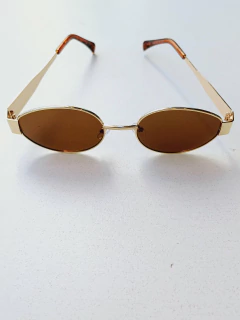 LENTES TIPO CELINE MARRON - SECONDMODEVINTAGE