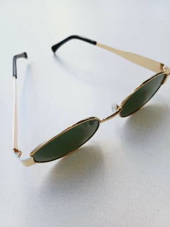 LENTES TIPO CELINE VERDE en internet