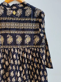 SACO NEGRO NEBBY NUKITA LIVIANO NEGRO Y DORADO M en internet