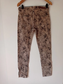 PANTALÓN CORDEROY PRINT en internet