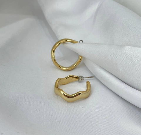 Argola Ondulada Dourado