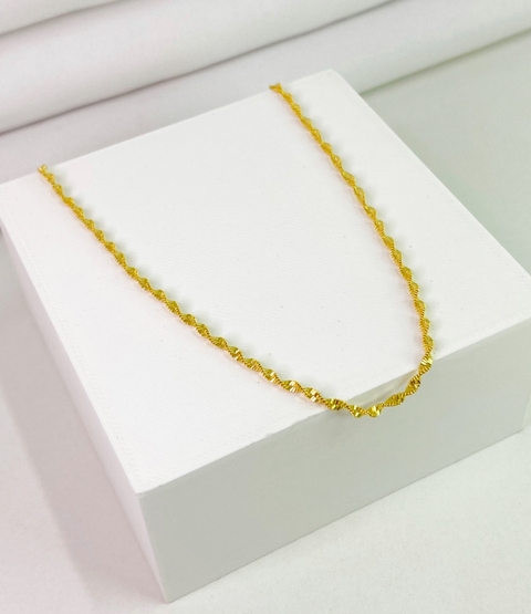 Choker Folheada Trançada