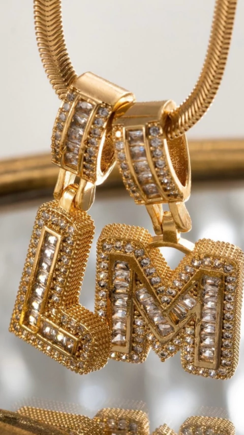 Pingente Inicial Cravejado