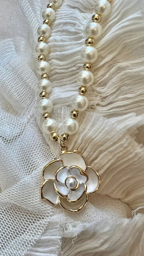 Colar Pérola Flor