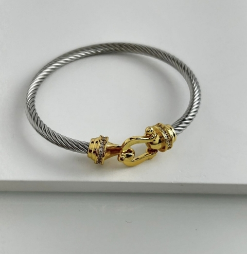 Bracelete Torçido Dois Banhos