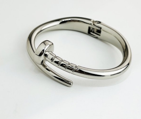 Bracelete Prego Verniz Italiano