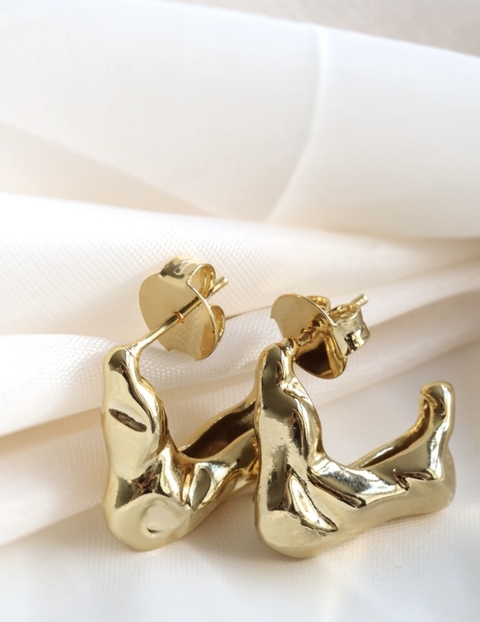 Brinco Martelado Dourado P