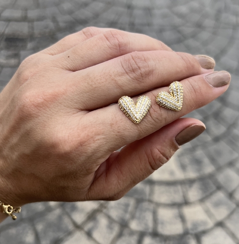 Brinco Coração Cravejado Dourado