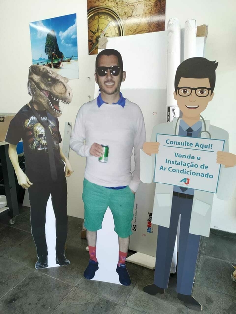 Totem Humano Personalizado