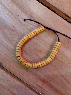 PULSERA DE MADERA RECICLADA