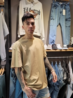 Remera Básica Oversize en internet