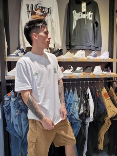 Remera Alive - tienda online