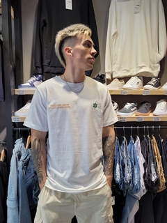 Remera Grow en internet