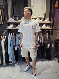 Remera Steps en internet
