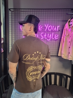Remera Destiny en internet
