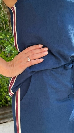 BLUSA LIA FITA LATERAL AZUL - loja online