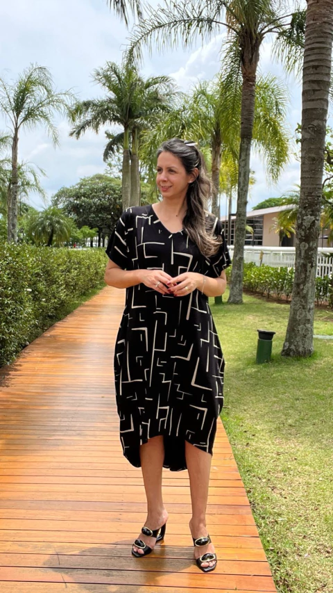 VESTIDO MINI MULLET ESTAMPADO MALHA PRETO - comprar online